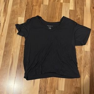 dark blue american eagle tee